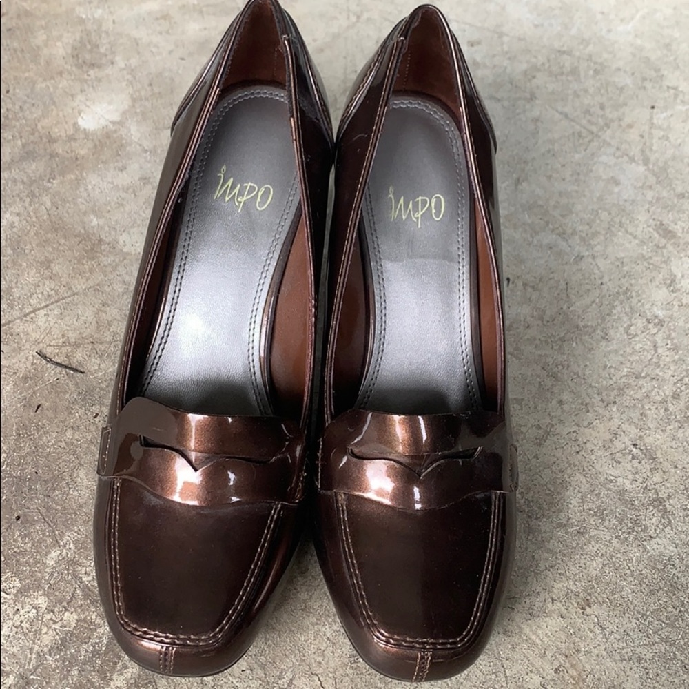 Impo Low Heels-Shiny light brown